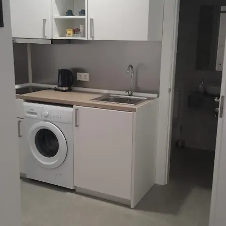 Apartamento Fantastico Piso A 5 Minutos De La Estacion De Bus Y Tren A Metros De La Playa